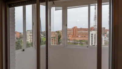 Piso en alquiler en Area Metropolitana - Imagen 8