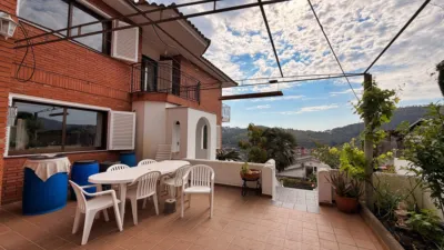 House in Vallirana photo 3