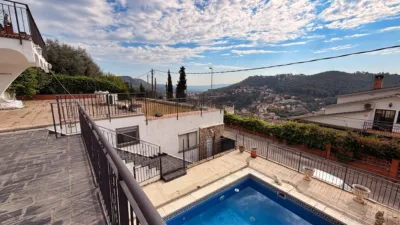 House in Vallirana photo 5