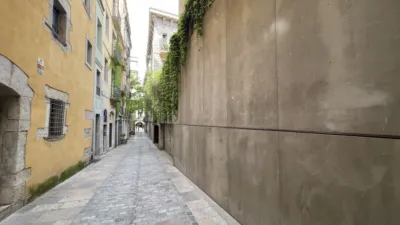 Casa unifamiliar en alquiler en Carrer Nou del Teatre, Barri Vell (Girona Capital) de 2.400 €<span>/mes</span>