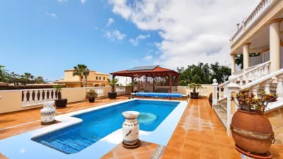 House on Calle La Vera, 9 photo 3