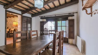 House near Bus Stop, Near Hotel, Near Pharmacy, Near Restaurants, Near School photo 120