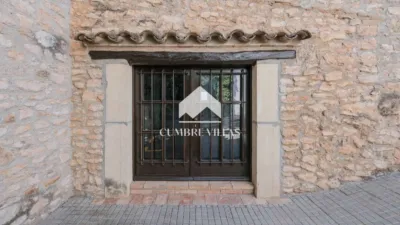 House near Bus Stop, Near Hotel, Near Pharmacy, Near Restaurants, Near School photo 121