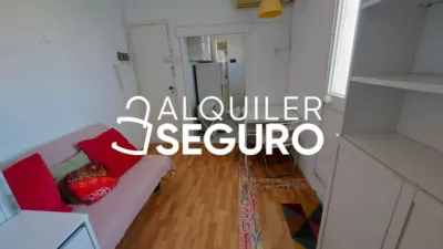 Piso en alquiler en Ciutat Vella - Imagen 3