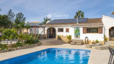 Casa en venta en Carrer de Truman Capote - Widok 5