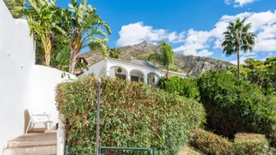 Semi-detached house in Istán photo 32