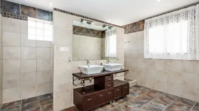 Rustic Finca in Altos de Estepona photo 24