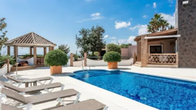 Rustic Finca in Altos de Estepona photo 8