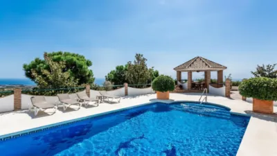 Rustic Finca in Altos de Estepona photo 9