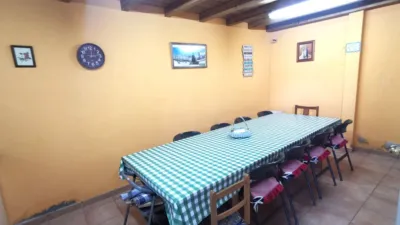 Local comercial en venta en Betanzos - Más