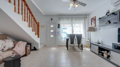 Casa – Rojales, Urbanización Pueblo Lucero - Més