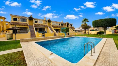 Apartment in Villamartin photo 2