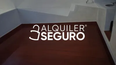 Chalet en alquiler en La Hacienda - Nueva Andalucía, La Hacienda-Nueva Andalucía (Dos Hermanas) de 750 €<span>/mes</span>