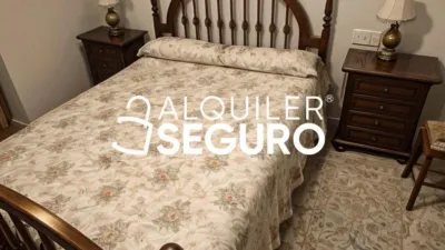 Chalet en alquiler en La Hacienda - Nueva Andalucía, La Hacienda-Nueva Andalucía (Dos Hermanas) de 750 €<span>/mes</span>
