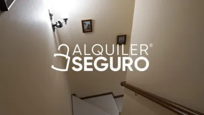 Chalet en alquiler en La Hacienda - Nueva Andalucía, La Hacienda-Nueva Andalucía (Dos Hermanas) de 750 €<span>/mes</span>