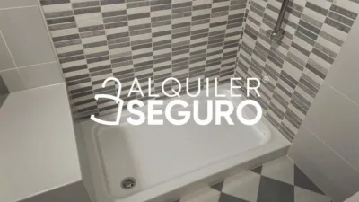 Chalet en alquiler en La Hacienda - Nueva Andalucía, La Hacienda-Nueva Andalucía (Dos Hermanas) de 750 €<span>/mes</span>