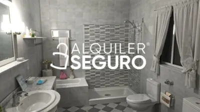 Chalet en alquiler en La Hacienda - Nueva Andalucía, La Hacienda-Nueva Andalucía (Dos Hermanas) de 750 €<span>/mes</span>