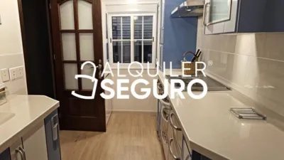Chalet en alquiler en La Hacienda - Nueva Andalucía, La Hacienda-Nueva Andalucía (Dos Hermanas) de 750 €<span>/mes</span>