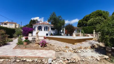 Chalet in Las Adelfas-Benicolada-Garduix photo 9