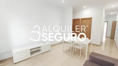 Piso en alquiler en Ciudad Lineal - Imagen 2