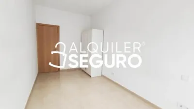 Piso en alquiler en Ciudad Lineal - Imagen 9