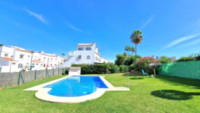 Casa adosada en Casares Costa