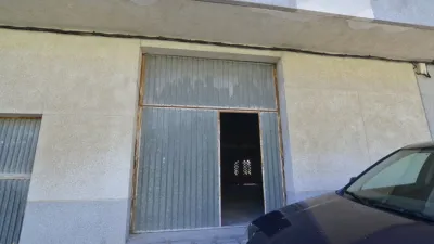 Local comercial en alquiler en Oza Cesuras - Vista 3