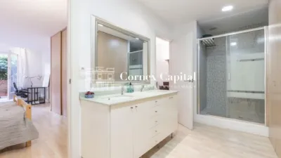 Apartment on Carrer de Ramón Miquel i Planas photo 24