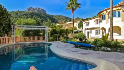 Chalet in Las Adelfas-Benicolada-Garduix photo 4