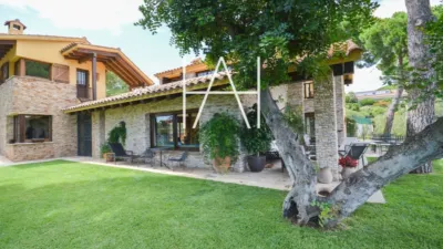 Chalet en alquiler en Urbanitzacions, Urbanitzacions (Sant Andreu de Llavaneres) de 7.500 €<span>/mes</span>