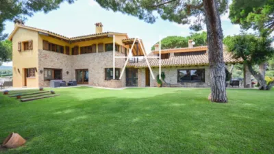 Chalet en alquiler en Urbanitzacions, Urbanitzacions (Sant Andreu de Llavaneres) de 7.500 €<span>/mes</span>