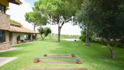 Chalet en alquiler en Urbanitzacions, Urbanitzacions (Sant Andreu de Llavaneres) de 7.500 €<span>/mes</span>