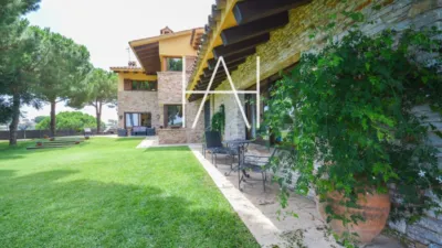 Chalet en alquiler en Urbanitzacions, Urbanitzacions (Sant Andreu de Llavaneres) de 7.500 €<span>/mes</span>