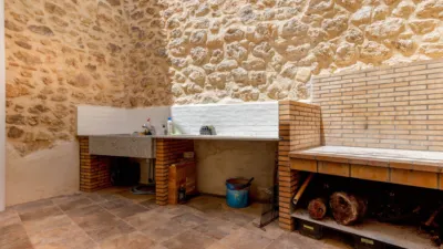 House on Carrer de les Escoles, 24 photo 31