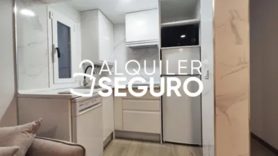 Piso en alquiler en Centro - Imagen 2