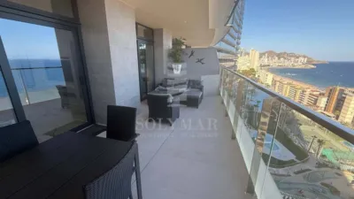 Piso en alquiler en Avenida de la República Argentina, Platja de Ponent (Benidorm) de 2.000 €<span>/mes</span>