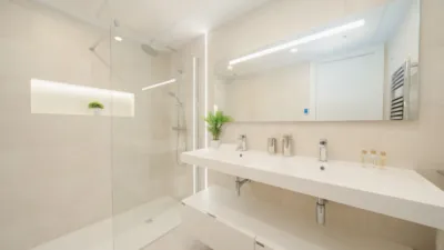 Apartamento en alquiler en Puerto Deportivo, Puerto Deportivo (Fuengirola) de 300 €<span>/mes</span>