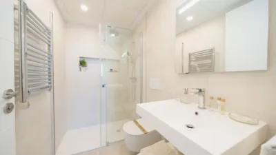 Apartamento en alquiler en Puerto Deportivo, Puerto Deportivo (Fuengirola) de 300 €<span>/mes</span>