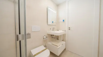 Apartamento en alquiler en Puerto Deportivo, Puerto Deportivo (Fuengirola) de 300 €<span>/mes</span>