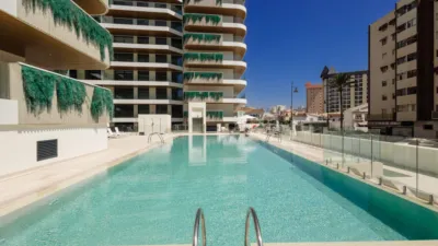Apartamento en alquiler en Puerto Deportivo, Puerto Deportivo (Fuengirola) de 300 €<span>/mes</span>