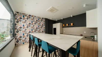 Apartamento en alquiler en Puerto Deportivo, Puerto Deportivo (Fuengirola) de 300 €<span>/mes</span>