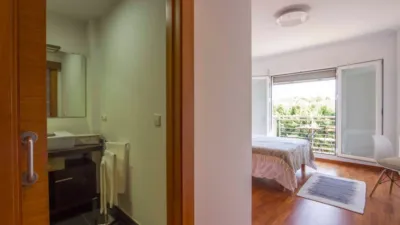 Apartment on Calle del Rey Don Jaime photo 32