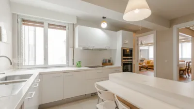 Piso en alquiler en Travesía de Bayona, 4, San Juan - Donibane (Pamplona - Iruña) de 1.850 €<span>/mes</span>