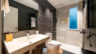 Apartment on Calle de Diego de León photo 28