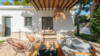 Chalet in La Almadraba-Coveta Fumà-Amerador photo 8