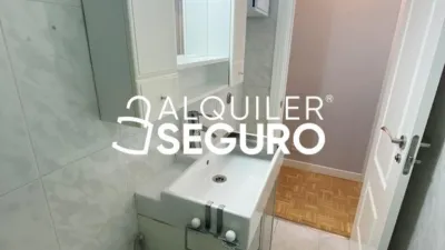 Piso en alquiler en Ciudad Lineal - Imagen 9