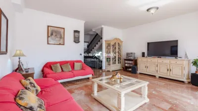 Terraced house on Calle Botavaria photo 4
