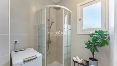 Apartment at Avenida Juan Carlos I, 40 photo 16