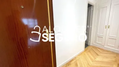 Piso en alquiler en Salamanca - Imagen 2