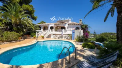 Villa in Entrepinos photo 31